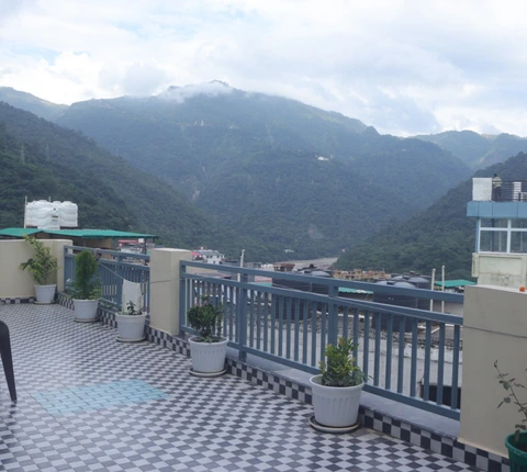 yoga ayurveda school rishikesh nature view