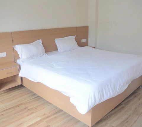 bedroom-yoga-ayurveda-school-rishikesh-yoga-accommodation