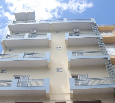 yoga-ayurveda-rishikesh-outside-building-view-accommodation